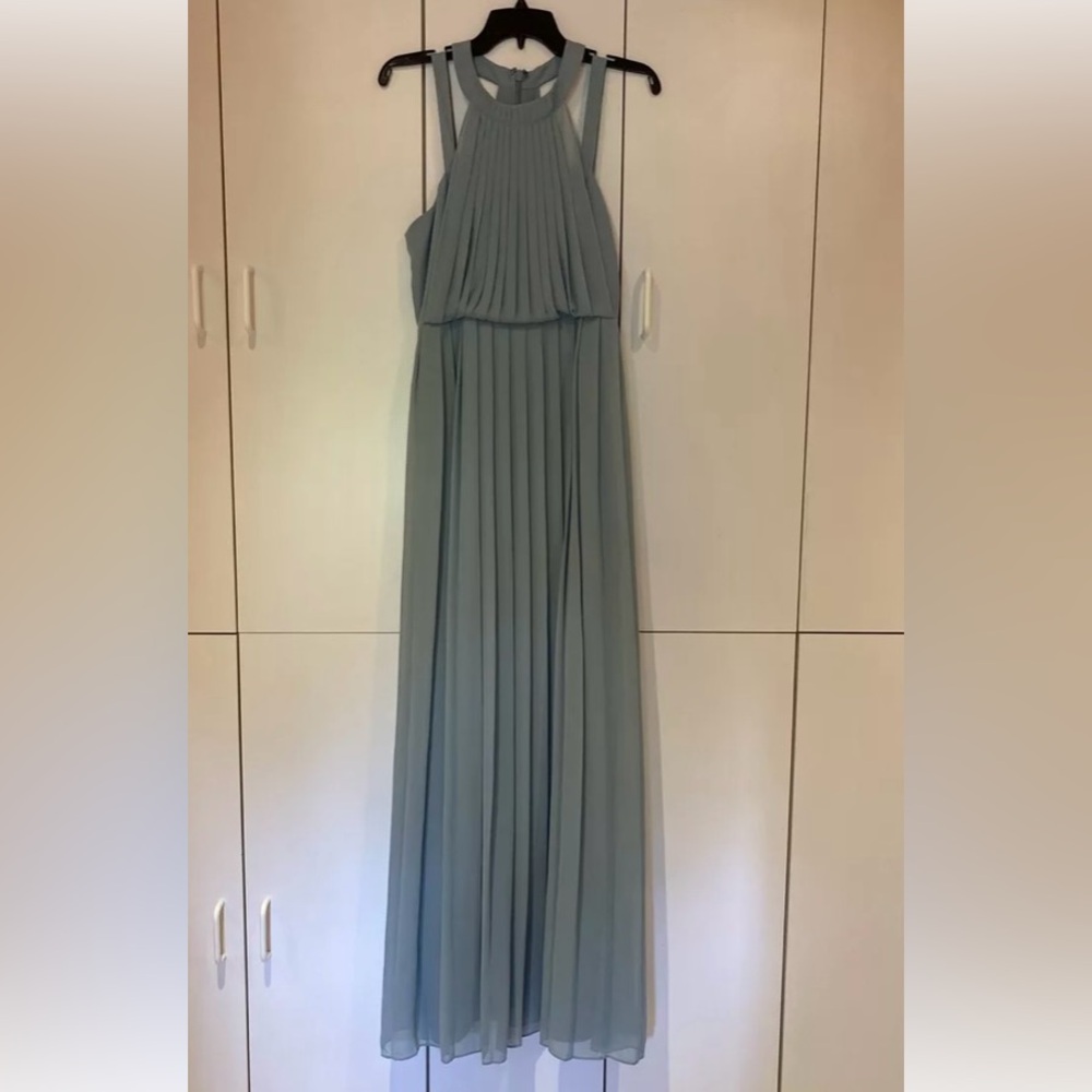 BCBGeneration Dress Size 2 Cloudy Haze Long Pleating Summer EUC